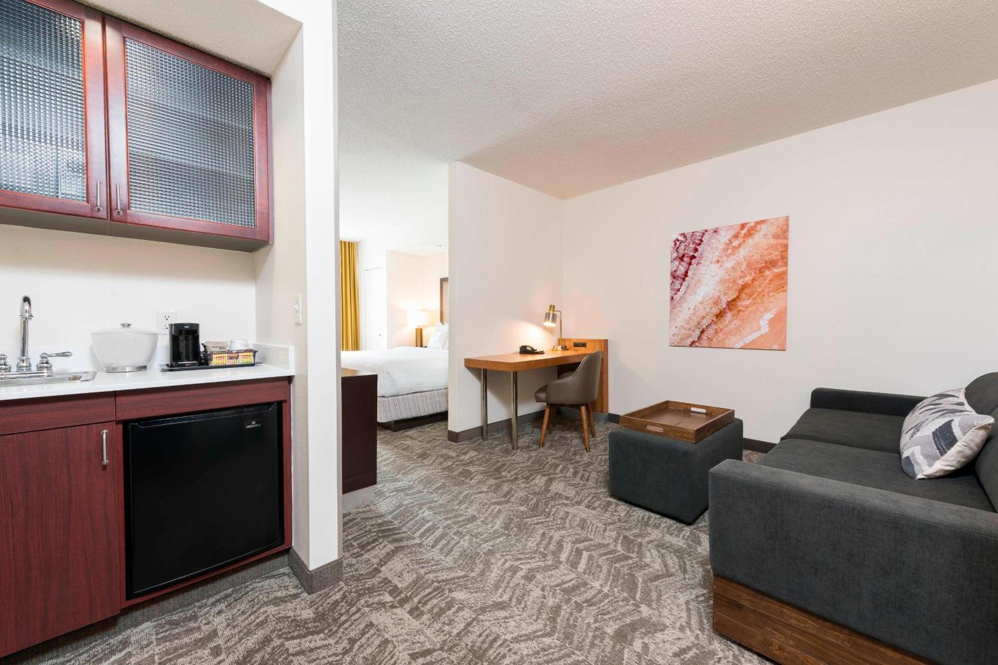 Springhill Suites Grand Rapids North Walker Exterior photo