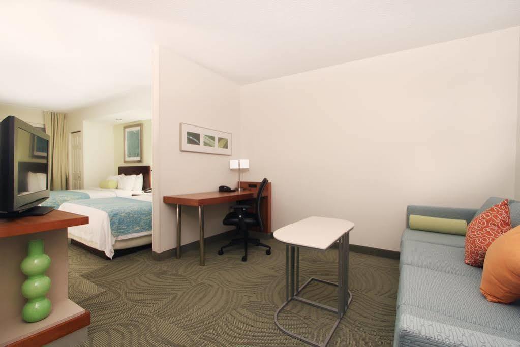 Springhill Suites Grand Rapids North Walker Exterior photo