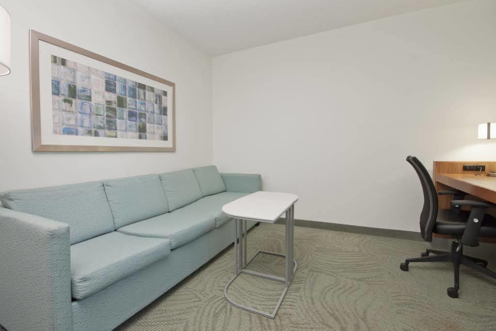Springhill Suites Grand Rapids North Walker Exterior photo