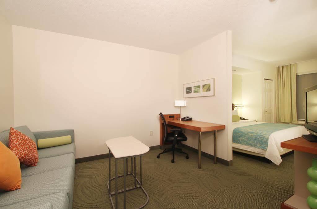 Springhill Suites Grand Rapids North Walker Exterior photo